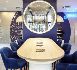 Droit de Regard : un opticien qui se déplace dans les maisons de retraite Droit de Regard : un opticien qui se déplace dans les maisons de retraite