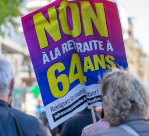 Retraite à 64 ans : une abrogation de la réforme est-elle envisageable à court terme ? Retraite à 64 ans : une abrogation de la réforme est-elle envisageable à court terme ?