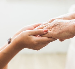 Les services à domicile pour le bien-être des seniors : un soutien indispensable