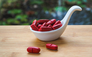 Levure de riz rouge : la mise en garde de l’Anses pour les seniors de plus de 70 ans confirmée