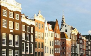 Hollande : il faut renforcer le travail des seniors (OCDE)