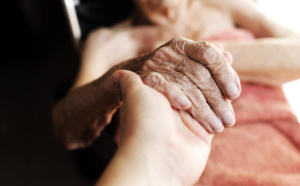 Convention citoyenne sur la fin de vie : les préconisations des Petits Frères des Pauvres