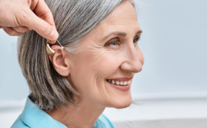 Une nouvelle étude constate un lien entre perte auditive et troubles cognitifs