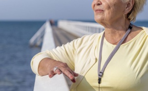 Collier de téléassistance Géoveille : le nouveau dispositif qui renforce la sécurité des seniors !