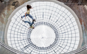 Exposition : "Le monde comme il va" à la Pinault Collection à Paris, vers le haut et vers le bas...