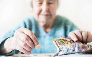 Seniors : le point sur les aides financières pour vous aider à rester vivre à domicile