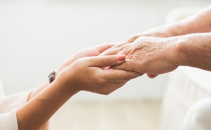 Les services à domicile pour le bien-être des seniors : un soutien indispensable