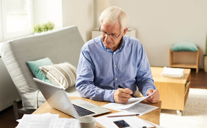 Cumul emploi-retraite : continuer de travailler tout en percevant sa pension...