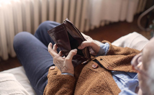 Les Petits Frères des Pauvres : paroles de vieux de banlieue et vieux de quartier