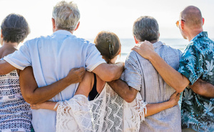 Eté 2025 : 3.000 ainés isolés vont partir en vacances avec les Petits Frères des Pauvres