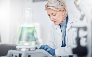 Salariés seniors : le Leem s'engage avec la signature d'un accord de branche