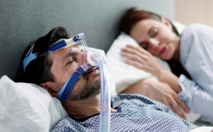 Un « pacemaker du sommeil » : cette innovation pourrait transformer la prise en charge de l’apnée