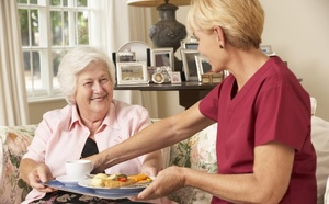 Bien vieillir : quand l'alimentation devient un pilier pour les aidants et les aidés