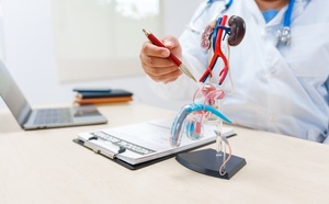 Cancer de la prostate : cette stratégie permet à des milliers d'hommes d'éviter un traitement lourd