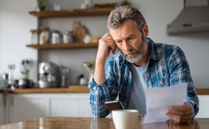 Retraite Agirc-Arrco janvier 2026 : pourquoi votre pension nette risque de baisser deux fois