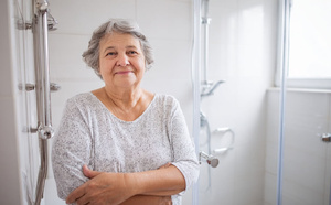 Cette aide que des milliers de locataires HLM ignorent pour adapter leur logement à la perte d'autonomie