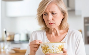 Cette vaisselle de grand-mère qui peut intoxiquer vos petits-enfants sans que vous le sachiez