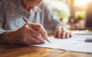 Résidence secondaire : le piège fiscal que 70% des seniors ignorent avant de transmettre