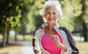 Espérance de vie en bonne santé : les 5 habitudes qui font vraiment la différence après 60 ans