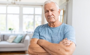 Vous avez commencé à travailler après 30 ans ? Voici l’impact réel sur votre retraite