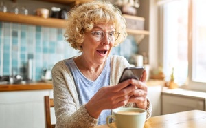 Née en 1965, Hélène pensait partir à la retraite à 63 ans : la suspension de la réforme lui fait gagner 6 mois — êtes-vous dans le même cas ?