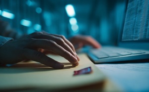 900 fraudeurs à la retraite épinglés : l'Aspa et les pensions versées à l'étranger dans le viseur des contrôleurs