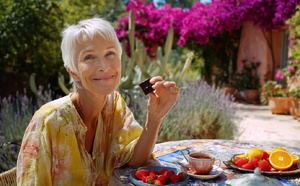 Ce dessert au chocolat noir « réduit les maladies après 50 ans » — ce que les études disent vraiment