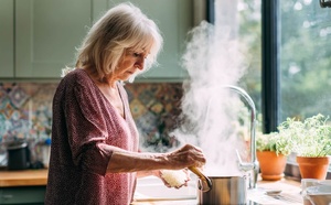 Riz et arsenic : ce geste de cuisson élimine jusqu'à 73 % du cancérogène