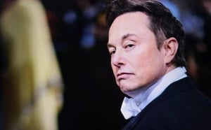 Épargne retraite inutile ? Ce que la prophétie d'Elon Musk oublie de vous dire...
