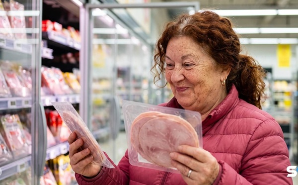 Selon 60 Millions de consommateurs, le meilleur jambon blanc du rayon coûte 16,20 € le kilo et porte la marque de votre supermarché