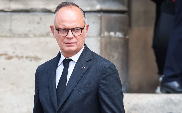 Retraite à 65 ans : Édouard Philippe veut vous faire travailler plus longtemps, alors que moins de la moitié des 60-64 ans ont encore un emploi