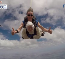 Australie : Irene O'Shea, à 102 ans, elle saute en parachute pour la recherche