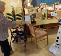 Les robots arrivent en maison de retraite