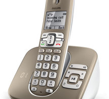 Philips : des téléphones « ultrasimples » aux touches « ultra-larges » pour les seniors