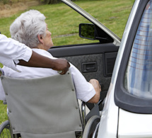 Transport sanitaire des personnes âgées : quelles sont les solutions disponibles ?