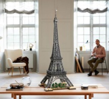 La Tour Eiffel en 10.001 briques, le plus grand -et le plus haut- set de Lego jamais créé