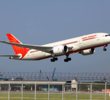 Air India : le personnel de bord n'a pas le droit aux cheveux gris...