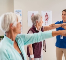Seniors : des exercices réguliers avec des poids entraineraient un risque de décès plus faible