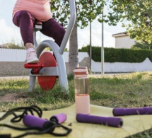 La surcharge pondérale due à l'obésité aggraverait l'arthrite
