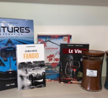 Cadeaux de Noël : sous le sapin ou dans la hotte du Père Noël Cadeaux de Noël : sous le sapin ou dans la hotte du Père Noël