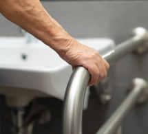 Bien-être et accessibilité au quotidien : comment rendre la salle de bain mieux adaptée aux personnes âgées