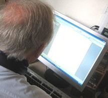 Le sondage CSA Pleine Vie rappelle que les seniors sont des internautes comme les autres, chronique par Serge Guérin 