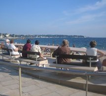 Vive les vieux ! chronique par Serge Guérin