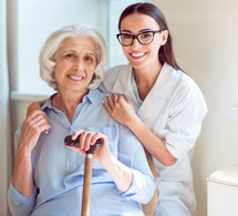 Comment choisir une mutuelle qui couvre les pathologies des seniors