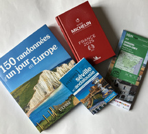 Long weekends et vacances d'été : les guides et les cartes indispensables