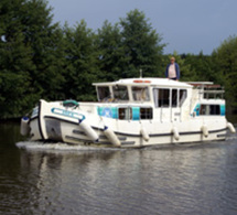 Tourisme fluvial sans permis : une très belle manière de découvrir l’Anjou au printemps