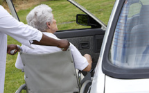 Transport sanitaire des personnes âgées : quelles sont les solutions disponibles ?