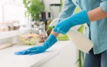 Sécurité domestique : pourquoi conserver les produits ménagers dans leurs emballages d'origine ?