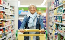 Plus de 60 ans ? Voici pourquoi vous allez adorer les supermarchés de proximité !