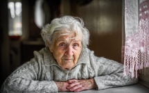 Perte d’autonomie : +700 000 seniors d’ici 2050, la France face à un défi inédit